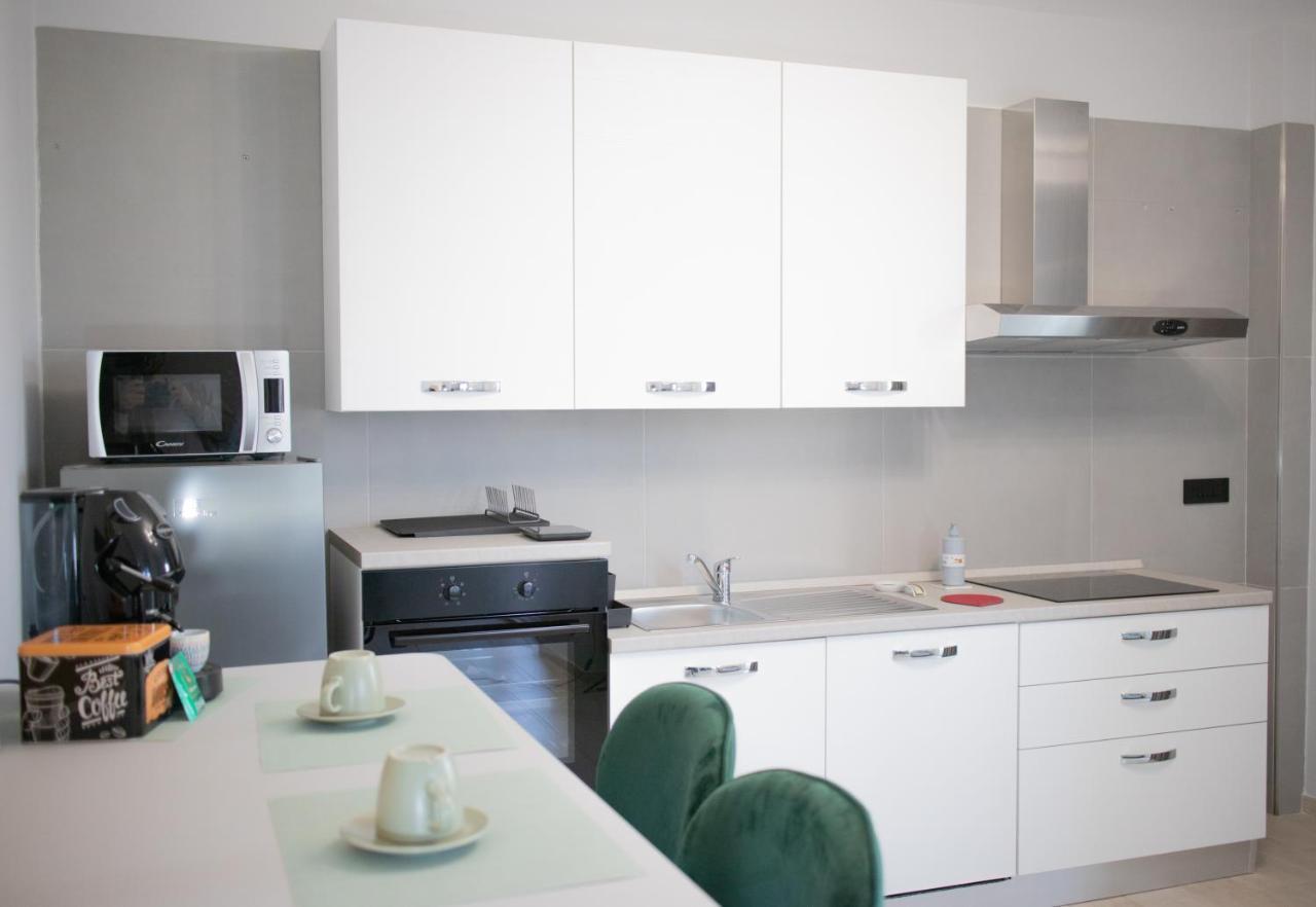 E-Twelve Apartment Napoli Dış mekan fotoğraf