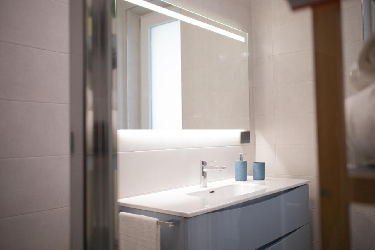 E-Twelve Apartment Napoli Dış mekan fotoğraf